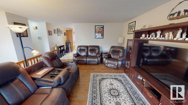 5507 38 St, House detached with 5 bedrooms, 3 bathrooms and null parking in Drayton Valley AB | Image 12