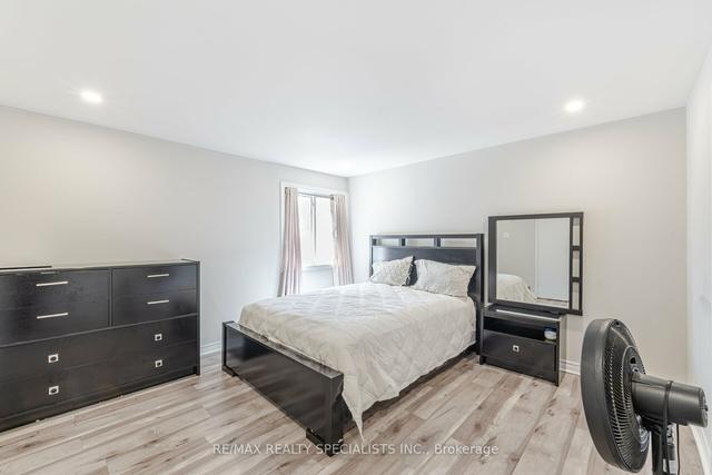 6 - 236 Kingswood Dr, Townhouse with 3 bedrooms, 3 bathrooms and 2 parking in Kitchener ON | Image 13