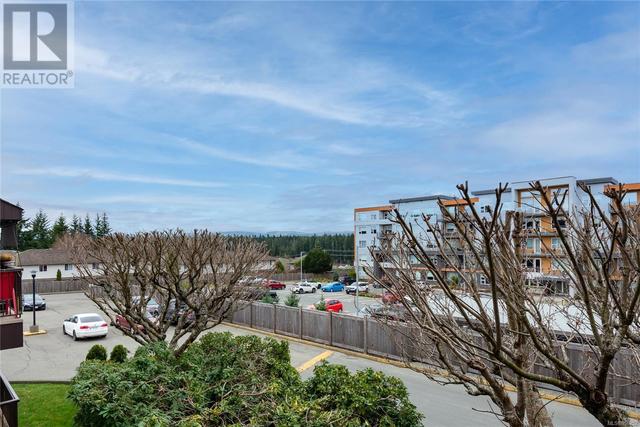 202 - 585 Dogwood St S, Condo with 1 bedrooms, 1 bathrooms and null parking in Campbell River BC | Image 1