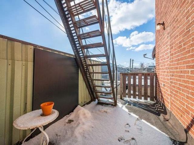 190 Ossington Ave, Home with 6 bedrooms, 3 bathrooms and 2 parking in Toronto ON | Image 25