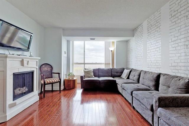 1004 - 3077 Weston Rd, Condo with 2 bedrooms, 2 bathrooms and 1 parking in Toronto ON | Image 1