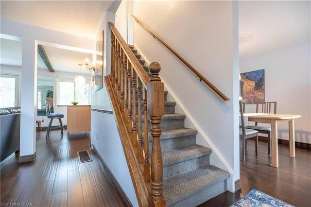 53 Sanderson Dr, House detached with 3 bedrooms, 2 bathrooms and 2 parking in Guelph ON | Image 40