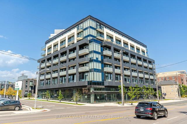 812 - 4208 Dundas St W, Condo with 2 bedrooms, 2 bathrooms and 1 parking in Toronto ON | Image 1