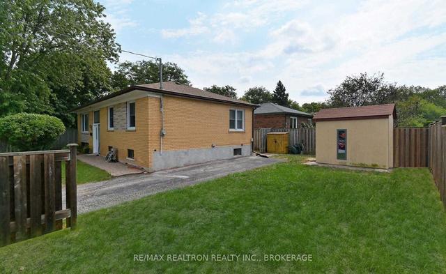 upper - 330 Gells Rd, House detached with 3 bedrooms, 1 bathrooms and 2 parking in Richmond Hill ON | Image 5