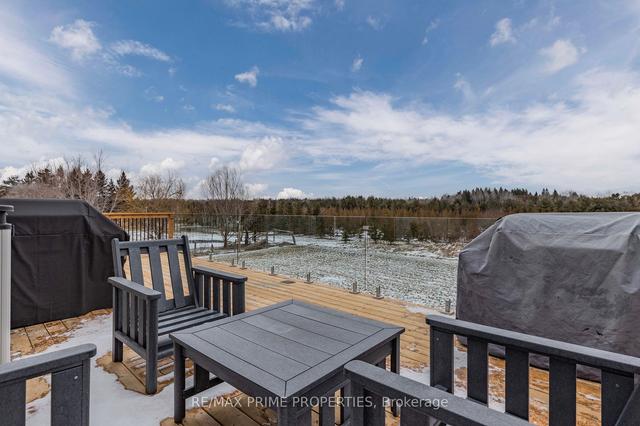 484 Centreline Rd, House detached with 2 bedrooms, 4 bathrooms and 20 parking in Kawartha Lakes ON | Image 26