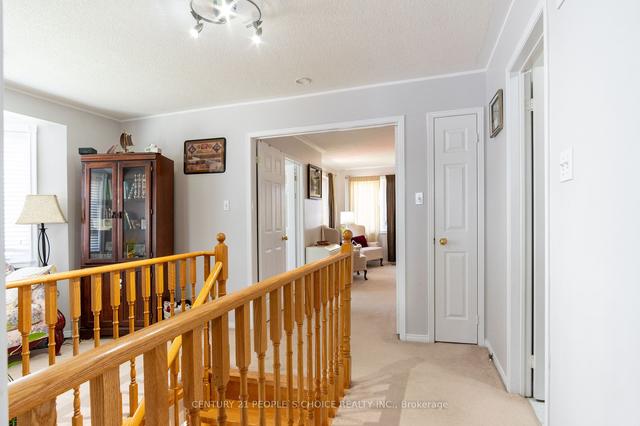 74 Townley Cres, House semidetached with 3 bedrooms, 4 bathrooms and 3 parking in Brampton ON | Image 13