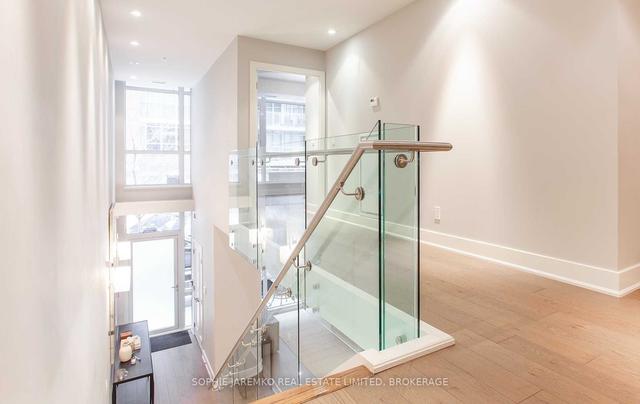 th24 - 30 Nelson St, Townhouse with 3 bedrooms, 3 bathrooms and 2 parking in Toronto ON | Image 15