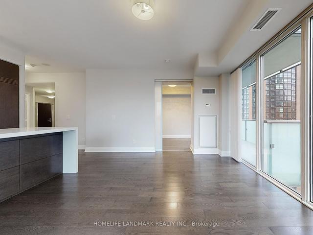 1702 - 65 St Mary St, Condo with 2 bedrooms, 2 bathrooms and 1 parking in Toronto ON | Image 23