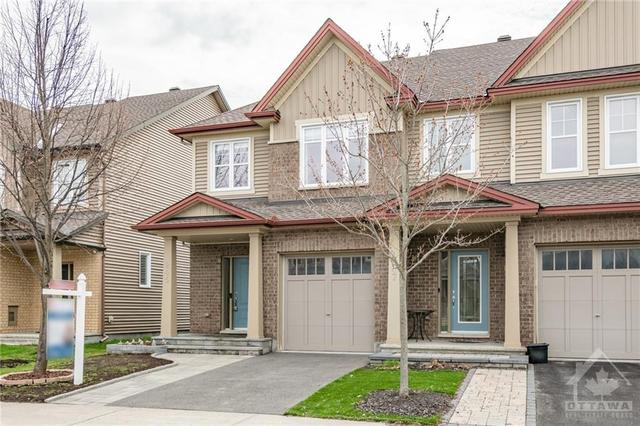 245 Via San Marino St, Townhouse with 3 bedrooms, 3 bathrooms and 2 parking in Ottawa ON | Image 2
