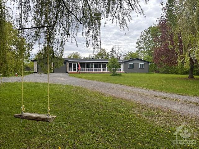 610 Latourell Road, House detached with 4 bedrooms, 3 bathrooms and 12 parking in North Grenville ON | Image 3