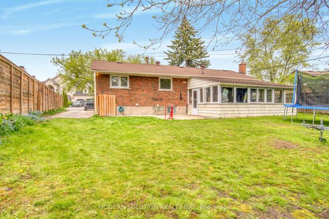 314 Strathcona Dr, House detached with 3 bedrooms, 2 bathrooms and 3 parking in Burlington ON | Image 33