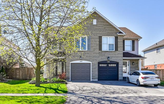 140 Brownstone Cres, House semidetached with 3 bedrooms, 3 bathrooms and 3 parking in Clarington ON | Image 1