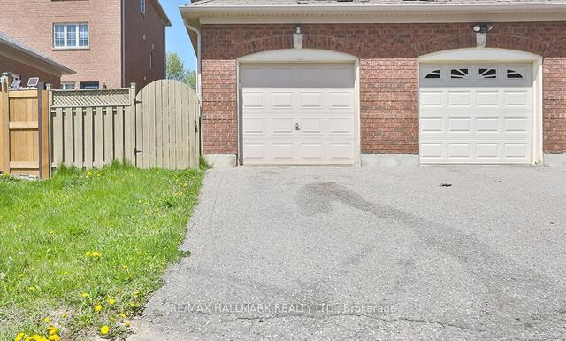 467 White's Hill Ave, House attached with 2 bedrooms, 3 bathrooms and 2 parking in Markham ON | Image 26