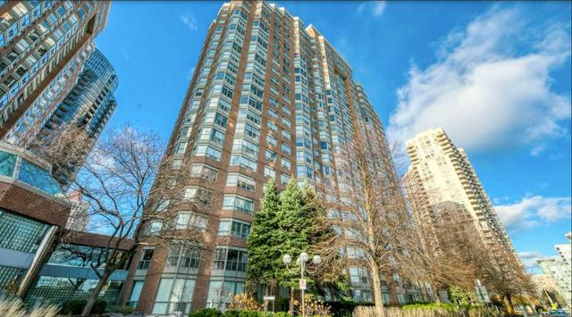 1210 - 325 Webb Dr, Condo with 2 bedrooms, 2 bathrooms and 1 parking in Mississauga ON | Image 1