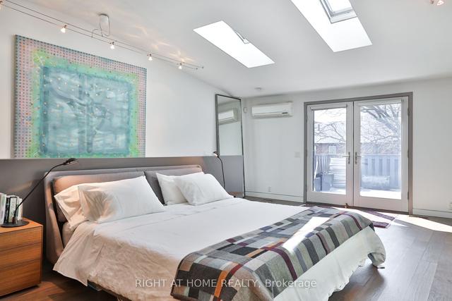 50 Beverley St, House attached with 3 bedrooms, 3 bathrooms and 1 parking in Toronto ON | Image 15