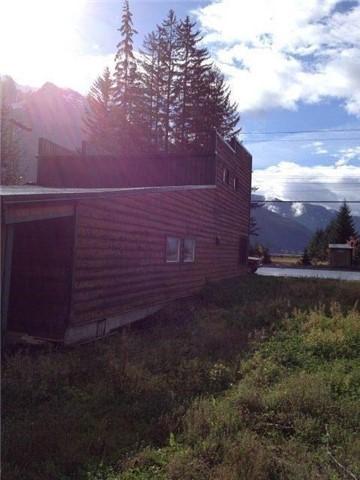 205 5th Ave, House detached with 3 bedrooms, 3 bathrooms and 9 parking in Kitimat Stikine C (Part 2) BC | Image 10