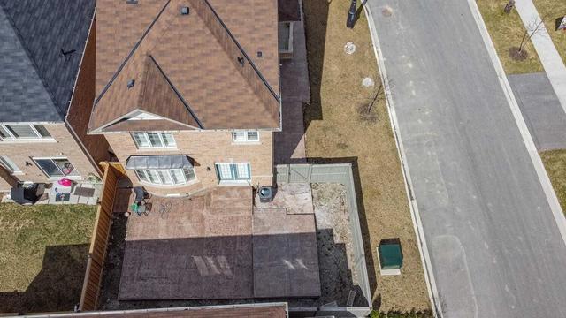 25 Exhibition Cres, House detached with 4 bedrooms, 3 bathrooms and 3 parking in Brampton ON | Image 17