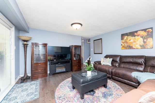 8 Edwin Dr, House detached with 4 bedrooms, 2 bathrooms and 5 parking in Brampton ON | Image 10