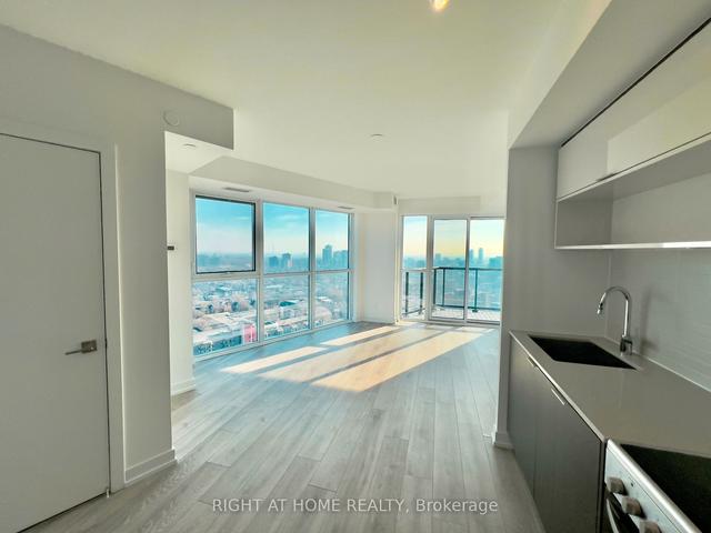 2404 - 159 Wellesley St E, Condo with 2 bedrooms, 2 bathrooms and 1 parking in Toronto ON | Image 12