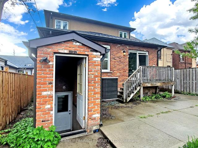 208 Wellington St N, House detached with 3 bedrooms, 4 bathrooms and 7 parking in Hamilton ON | Image 32