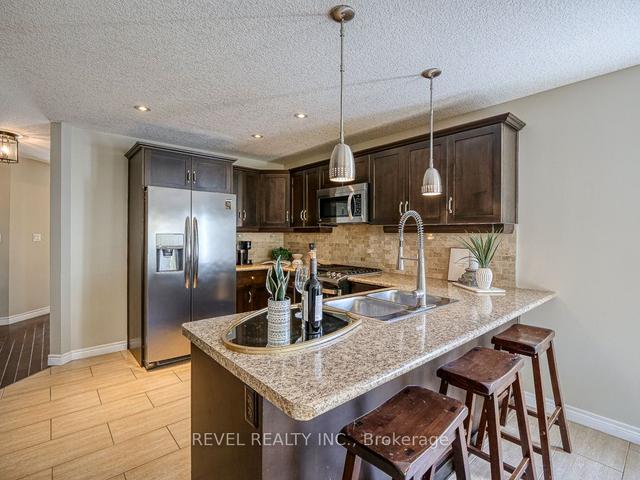 664 Normandy Dr, House detached with 3 bedrooms, 4 bathrooms and 4 parking in Woodstock ON | Image 13