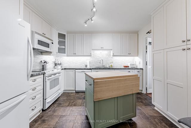 501 - 260 Heath St W, Condo with 3 bedrooms, 2 bathrooms and 2 parking in Toronto ON | Image 2