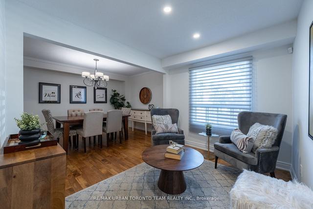 31 Ponymeadow Terr, House detached with 3 bedrooms, 4 bathrooms and 4 parking in Toronto ON | Image 35