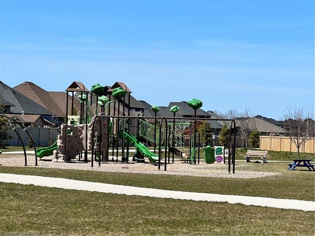 Summerside park play area | Image 31