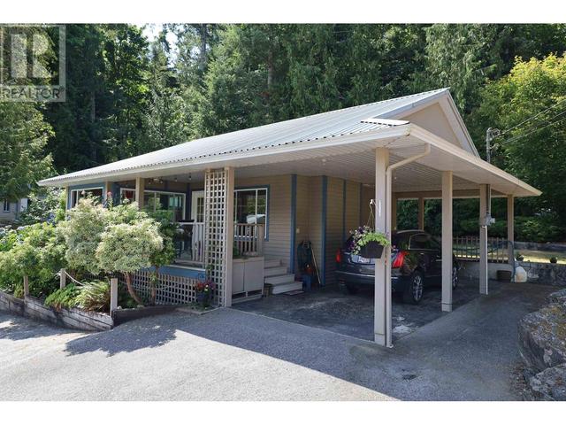 13136 Narrows Rd, House detached with 3 bedrooms, 3 bathrooms and null parking in Sunshine Coast A BC | Image 28