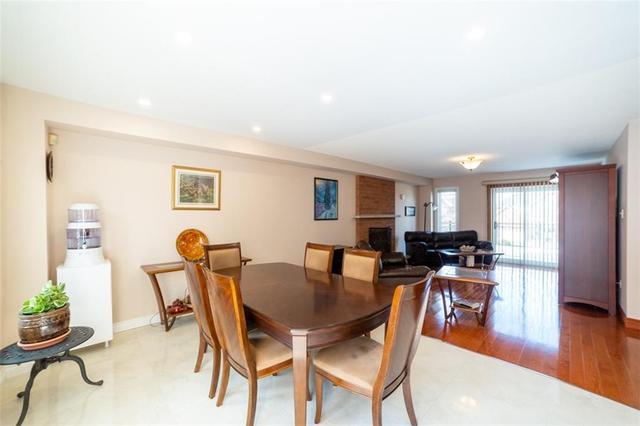 22 Taywood Crt, House detached with 4 bedrooms, 2 bathrooms and 5 parking in Hamilton ON | Image 15