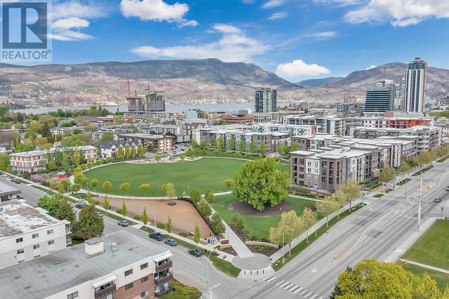 111 - 1775 Chapman Pl, Condo with 2 bedrooms, 1 bathrooms and 1 parking in Kelowna BC | Image 46