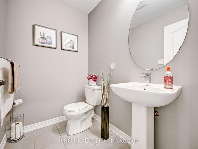 17 Trentonian St, House attached with 4 bedrooms, 3 bathrooms and 3 parking in Brampton ON | Image 13