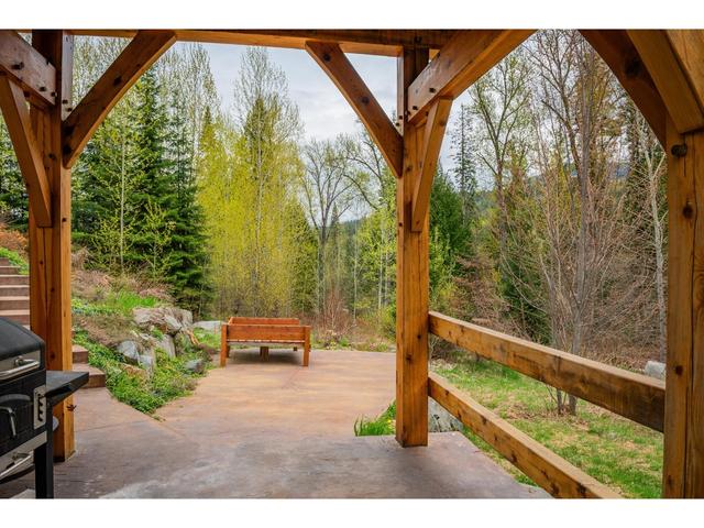 817 White Tail Drive, House detached with 4 bedrooms, 4 bathrooms and null parking in Rossland BC | Image 99