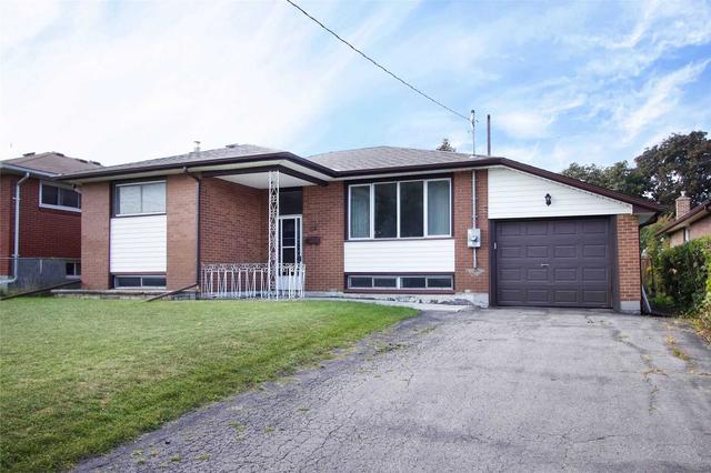 226 Linden Crt, House detached with 3 bedrooms, 2 bathrooms and 3 parking in Oshawa ON | Image 9
