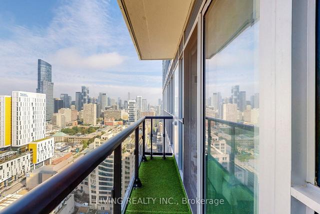 3207 - 77 Mutual St, Condo with 1 bedrooms, 1 bathrooms and 0 parking in Toronto ON | Image 2