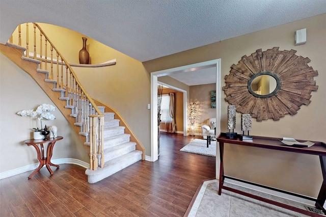 57 Knupp Rd, House detached with 4 bedrooms, 3 bathrooms and 4 parking in Barrie ON | Image 8