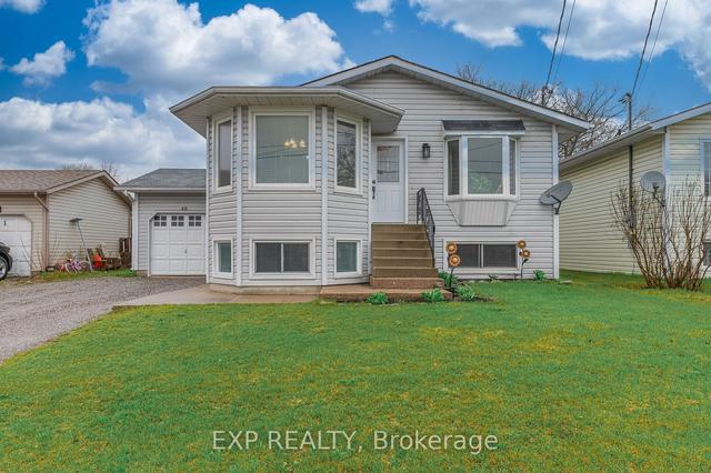 49 Duke St, House detached with 2 bedrooms, 2 bathrooms and 5 parking in Kawartha Lakes ON | Image 1