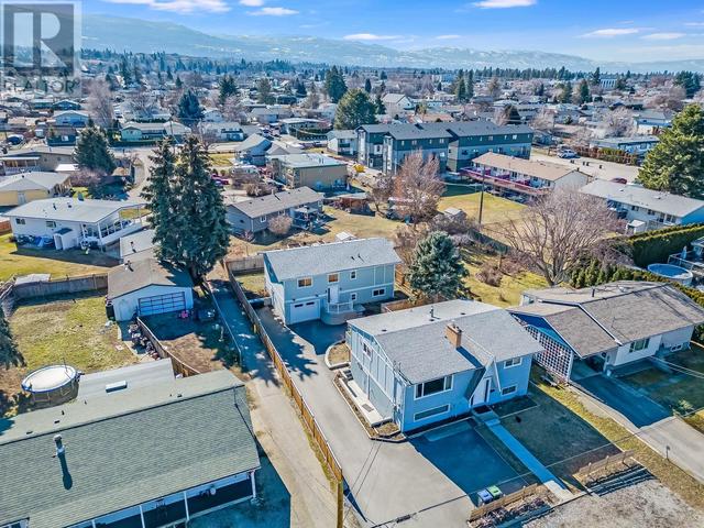 437 Primrose Rd, House detached with 3 bedrooms, 3 bathrooms and 2 parking in Kelowna BC | Image 38