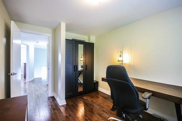 3 Tangle Briarway, Townhouse with 3 bedrooms, 2 bathrooms and 2 parking in Toronto ON | Image 24