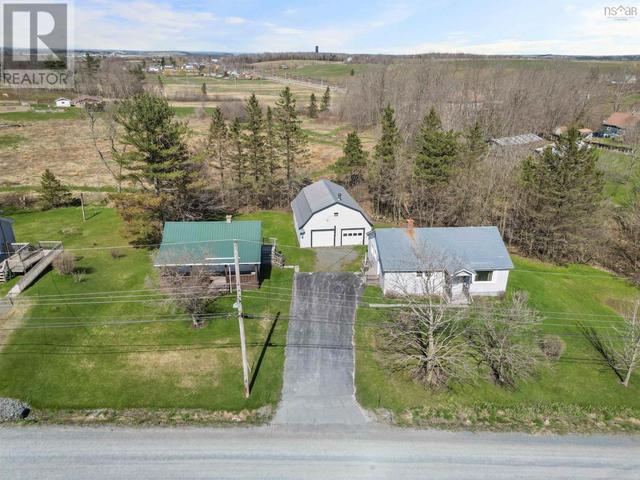 17 Crombe Road, House detached with 3 bedrooms, 1 bathrooms and null parking in East Hants NS | Image 2