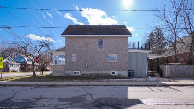 1098 2nd Ave W, House detached with 3 bedrooms, 1 bathrooms and 4 parking in Owen Sound ON | Image 30
