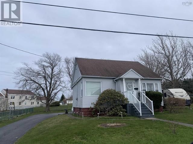 676 George St, House detached with 2 bedrooms, 2 bathrooms and null parking in Cape Breton NS | Image 29
