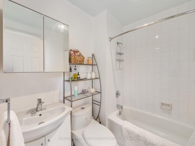 205 Ontario St, House semidetached with 3 bedrooms, 3 bathrooms and 2 parking in Toronto ON | Image 13