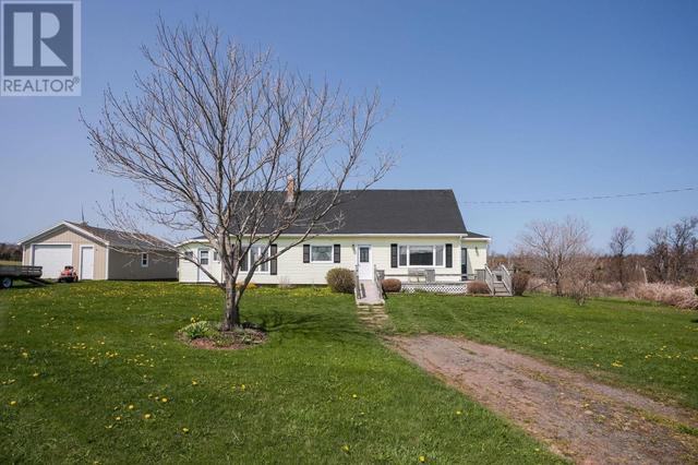5915 Northside Rd, House detached with 3 bedrooms, 1 bathrooms and null parking in Eastern Kings PE | Image 1