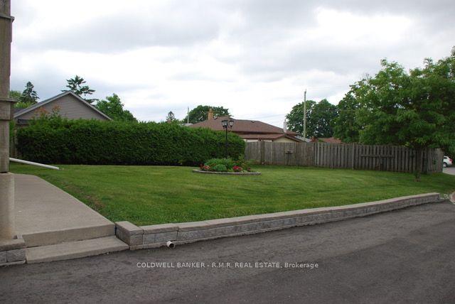 439 Austen Ct, House detached with 9 bedrooms, 6 bathrooms and 9 parking in Oshawa ON | Image 14