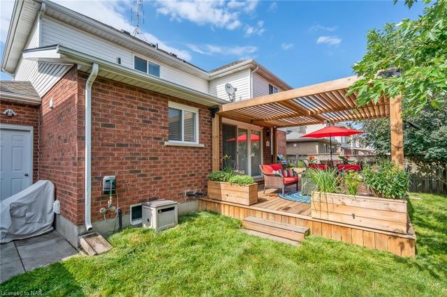 72 Mcbride Dr, House detached with 3 bedrooms, 2 bathrooms and 4 parking in St. Catharines ON | Image 30