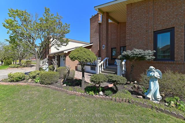 9 Princess Andrea Ct, House detached with 5 bedrooms, 4 bathrooms and 15 parking in Brampton ON | Image 23