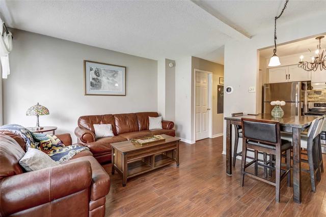 16 - 2004 Glenada Cres, Townhouse with 2 bedrooms, 3 bathrooms and 2 parking in Oakville ON | Image 19