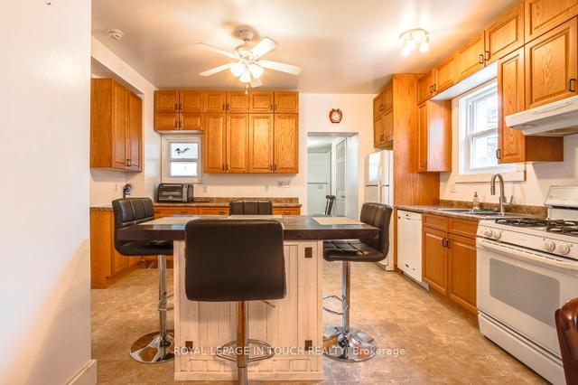 30 Maria St, House detached with 4 bedrooms, 2 bathrooms and 3 parking in Penetanguishene ON | Image 35