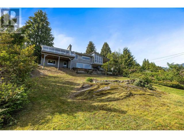 1031 Millstream Rd, House detached with 4 bedrooms, 3 bathrooms and 4 parking in West Vancouver BC | Image 3